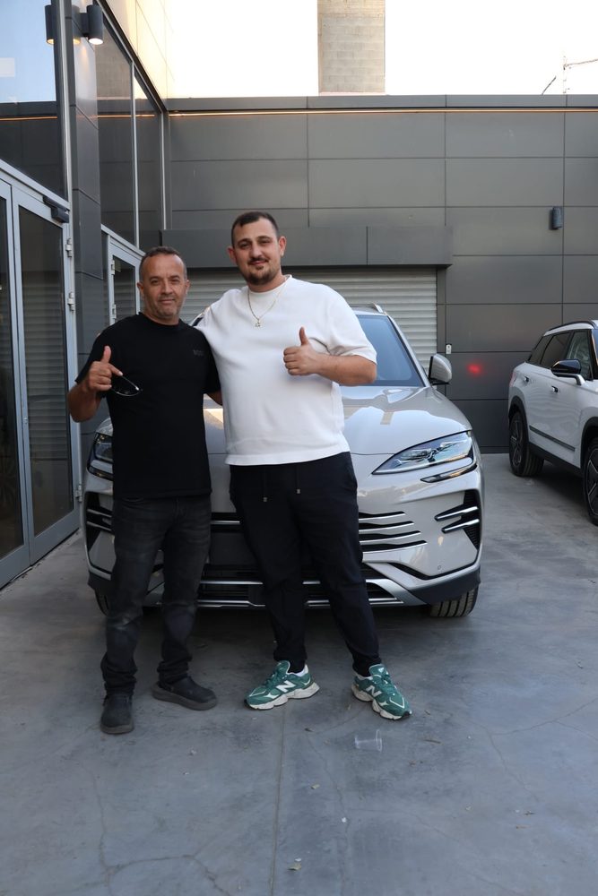 לקוח EV+